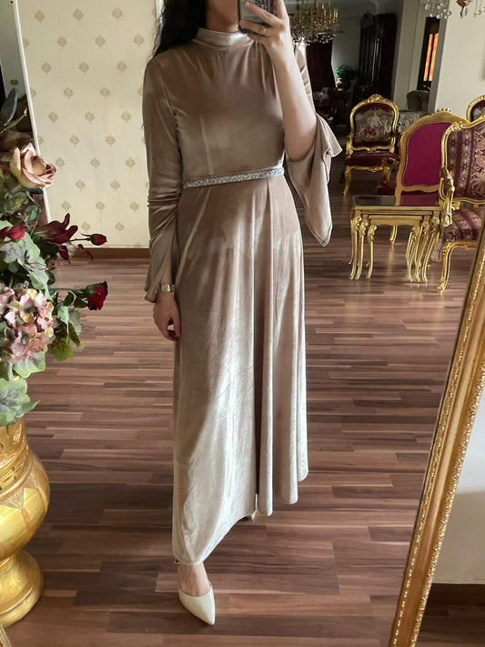 Soriee dress in beige