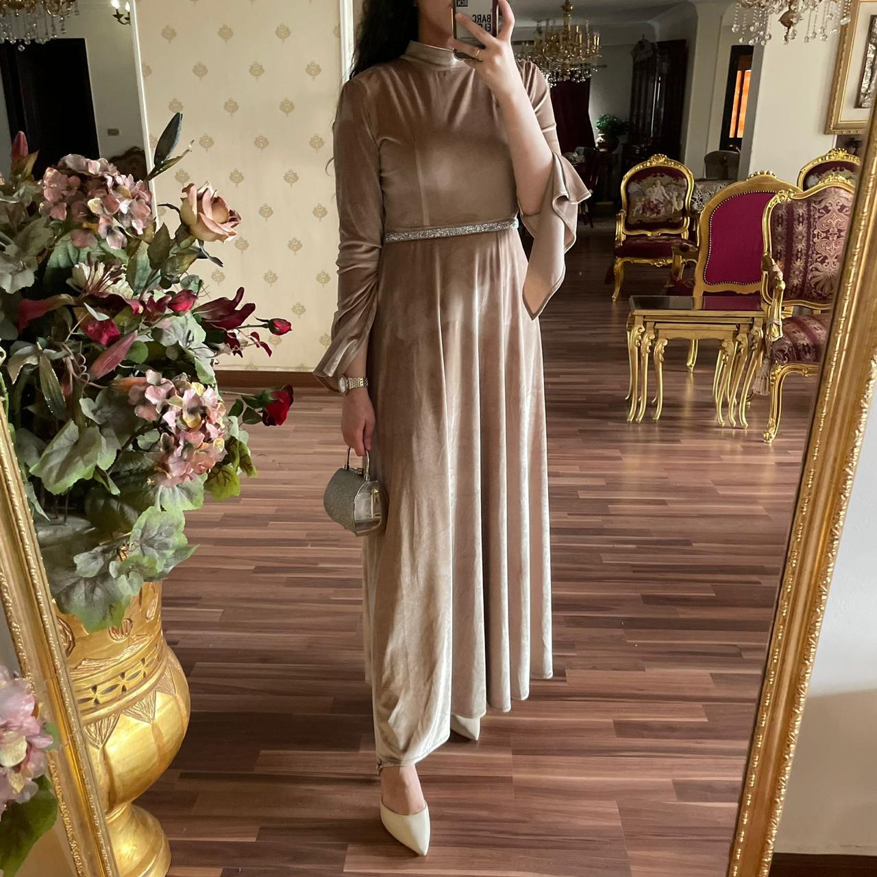 Soriee dress in beige