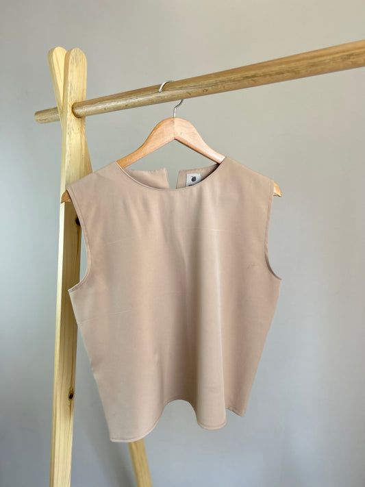 Basic top sleeveless